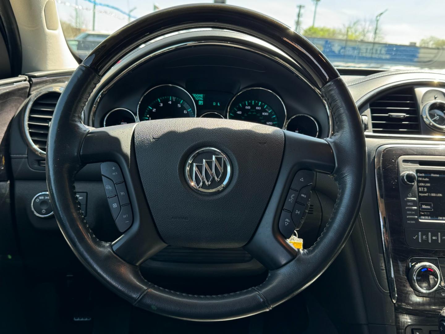 2016 SILVER BUICK ENCLAVE LEATHER (5GAKRBKD9GJ) , located at 5900 E. Lancaster Ave., Fort Worth, TX, 76112, (817) 457-5456, 0.000000, 0.000000 - Photo#19